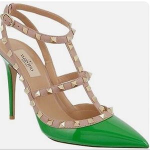 Pre-Loved valentino garavani rockstud heels